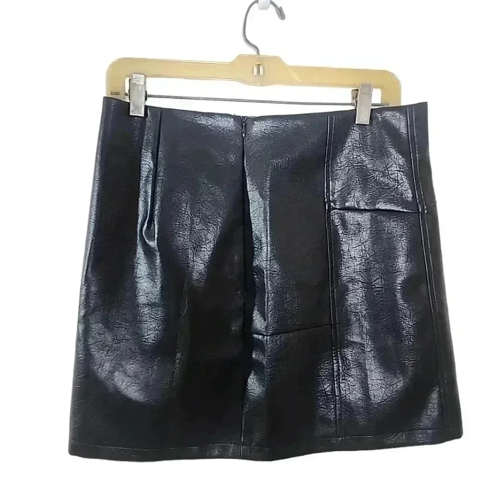 Sleek and Chic: Shein Bae Faux Leather Black Mini Skirt (Size Large, NWT) - Picture 2 of 8